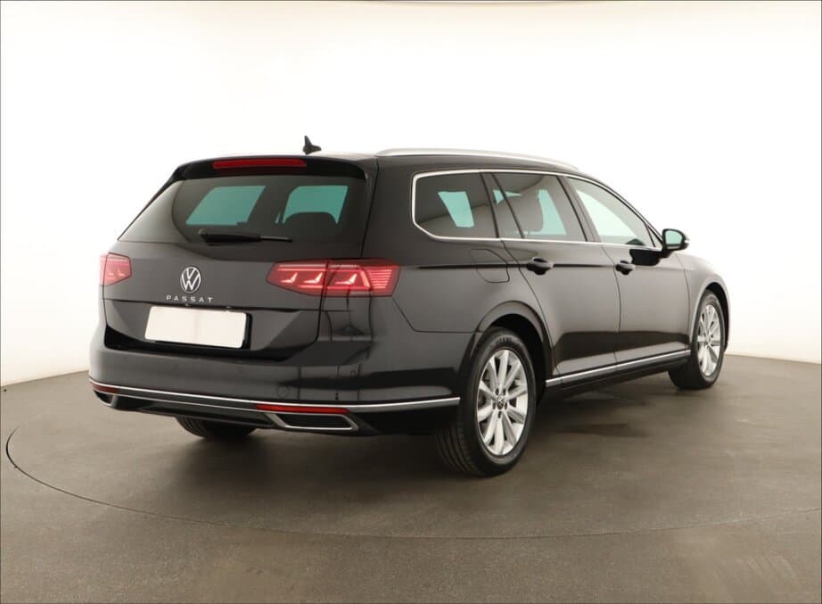 2020 Volkswagen PASSAT - 7
