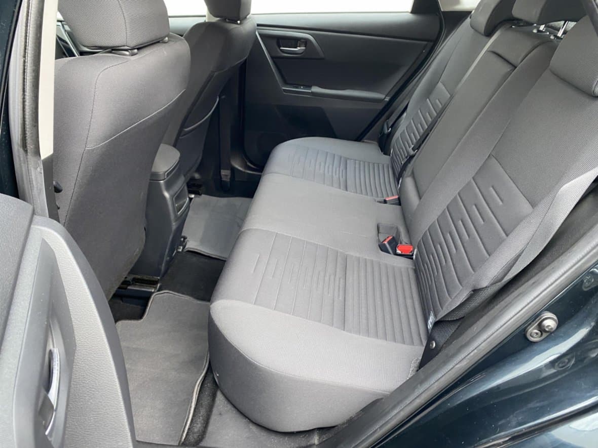 2015 Toyota AURIS - 10