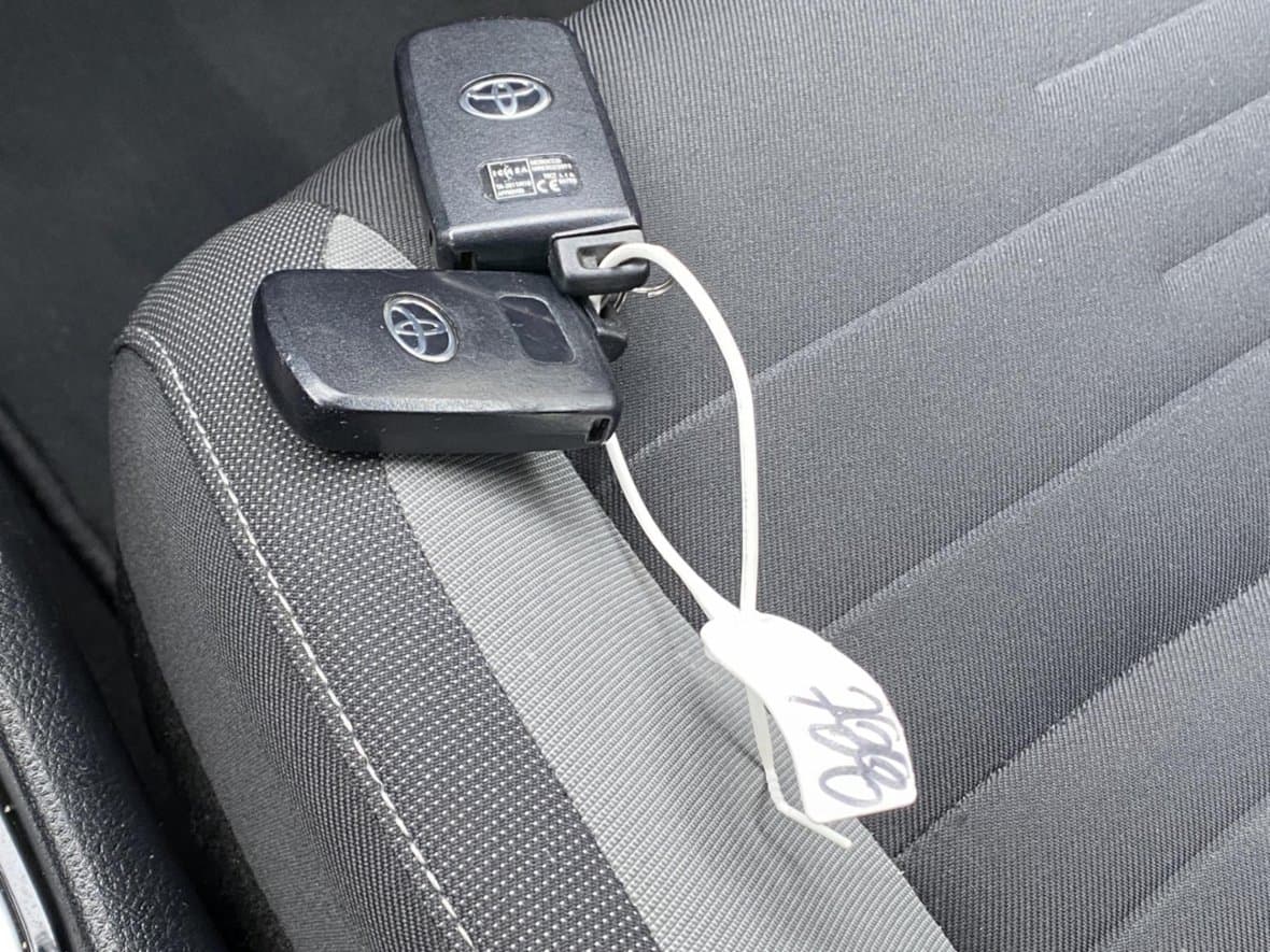 2015 Toyota AURIS - 18