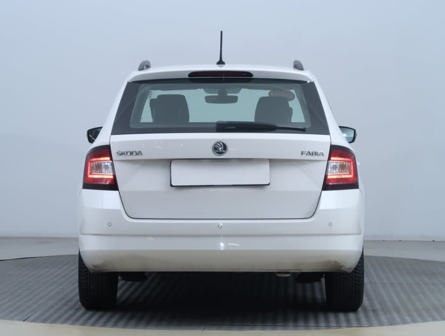 2017 Škoda FABIA - 6