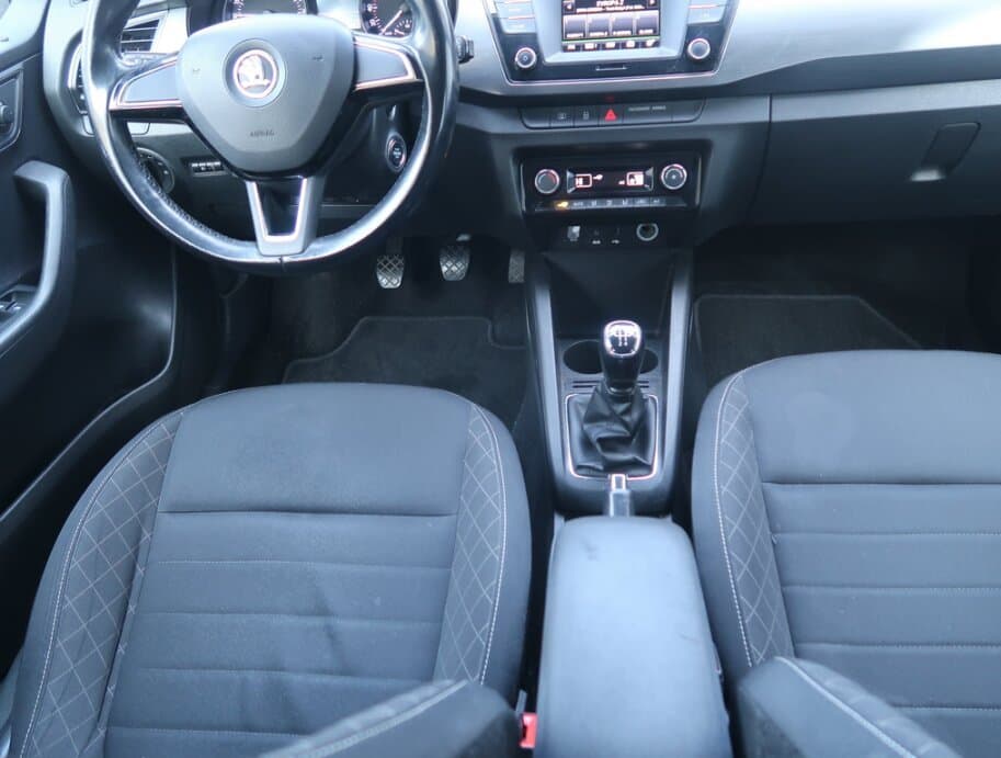 2017 Škoda FABIA - 9