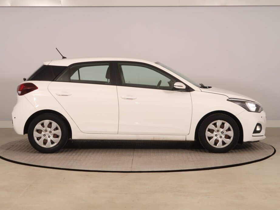 2019 Hyundai i20 - 8
