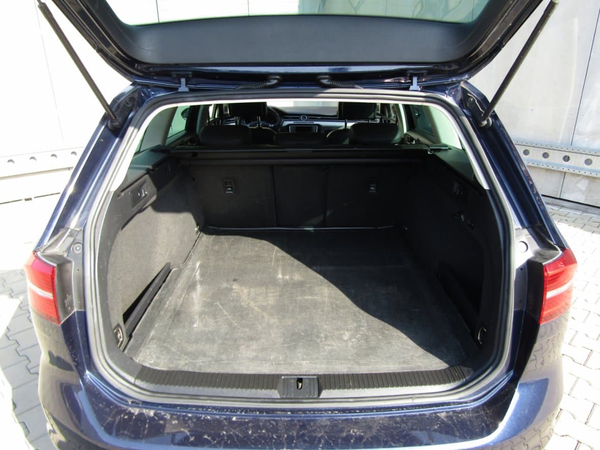 2015 Volkswagen PASSAT - 7