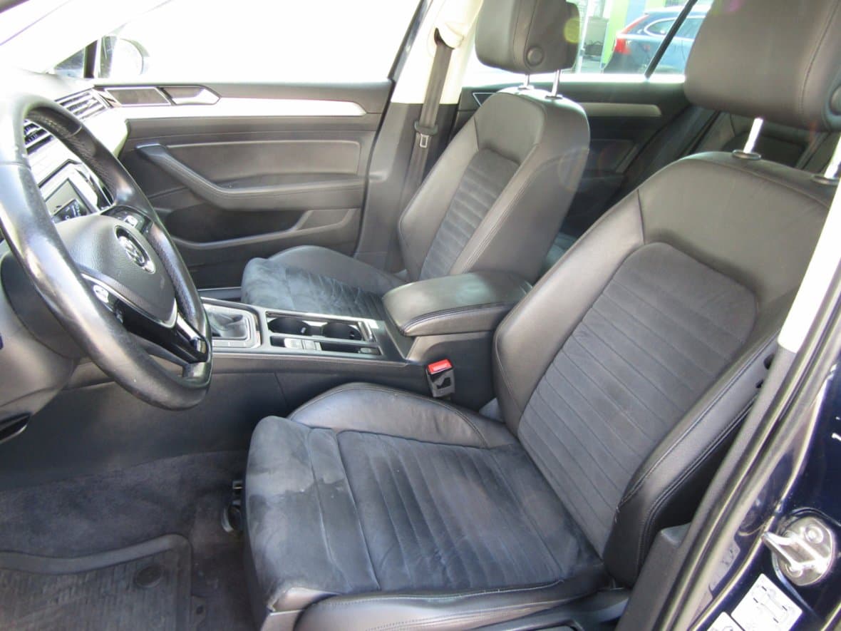 2015 Volkswagen PASSAT - 9