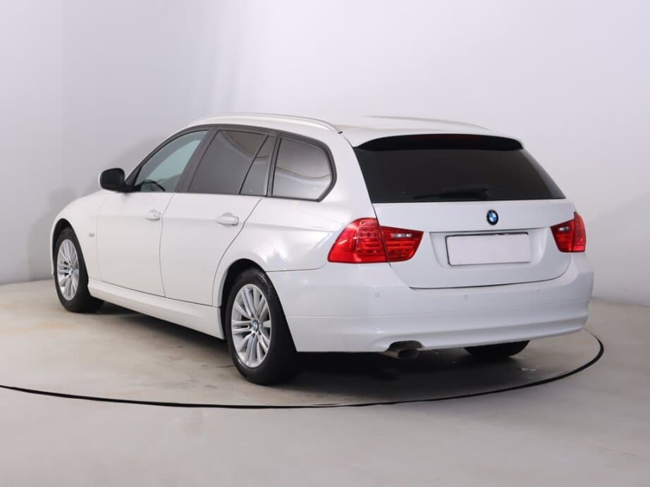 2012 BMW 3-SERIES - 5