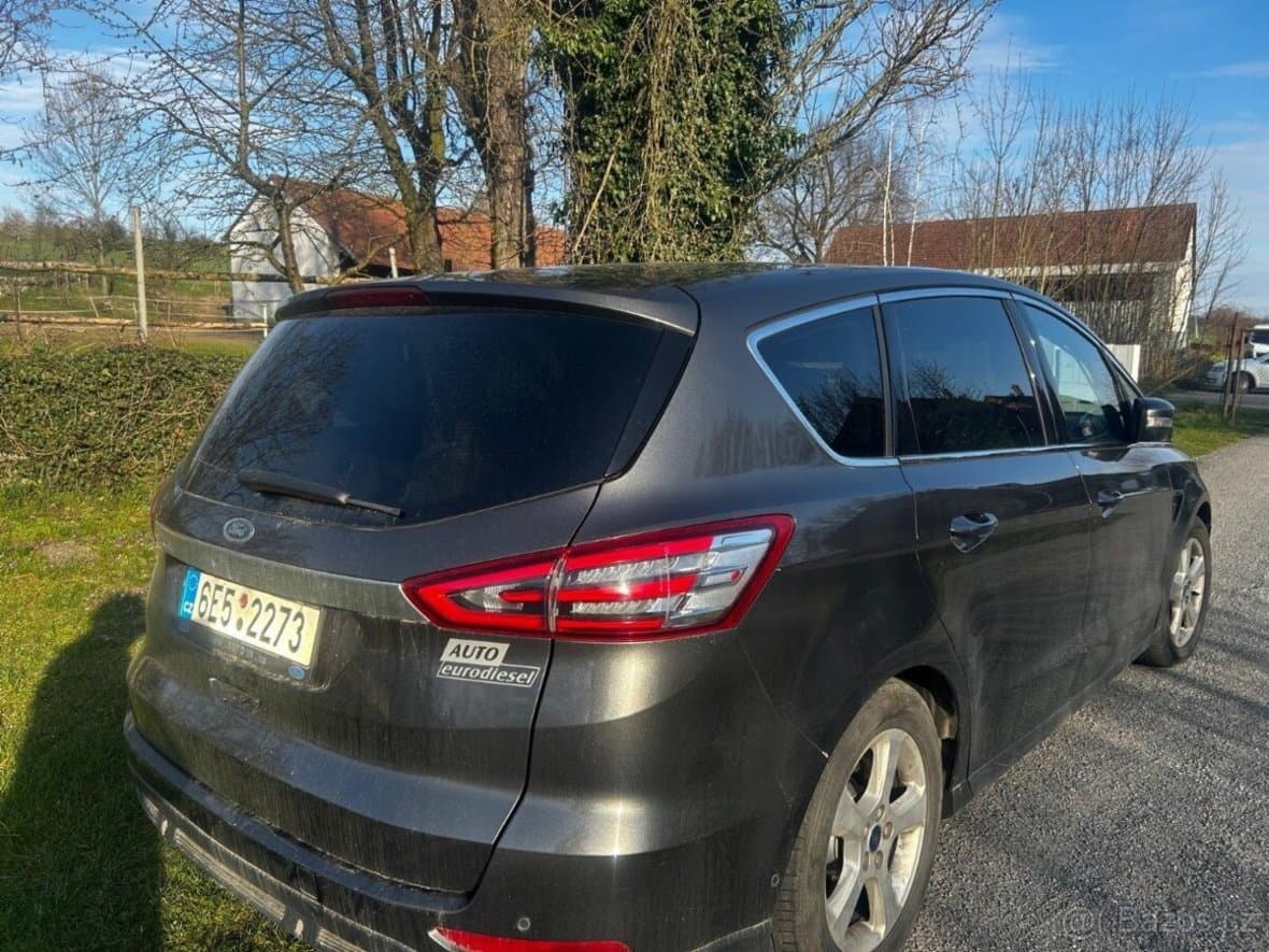 Ford S-MAX - 3