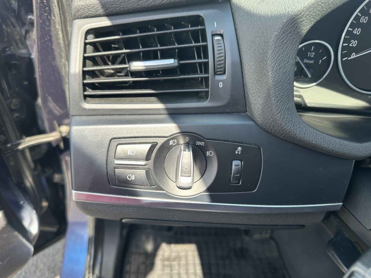2011 BMW X3 - 12