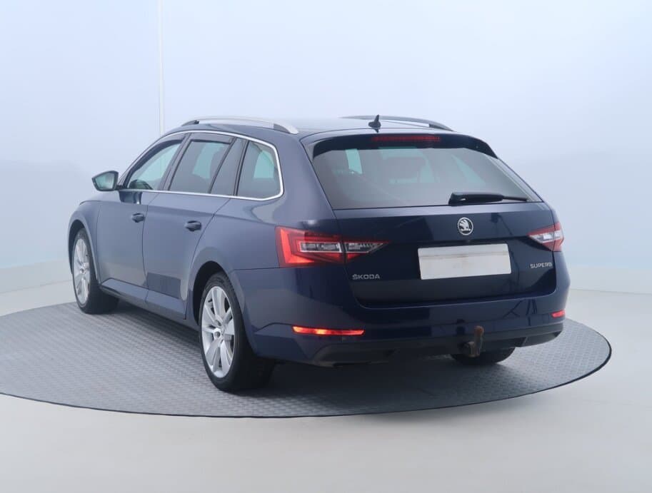 2016 Škoda SUPERB - 5