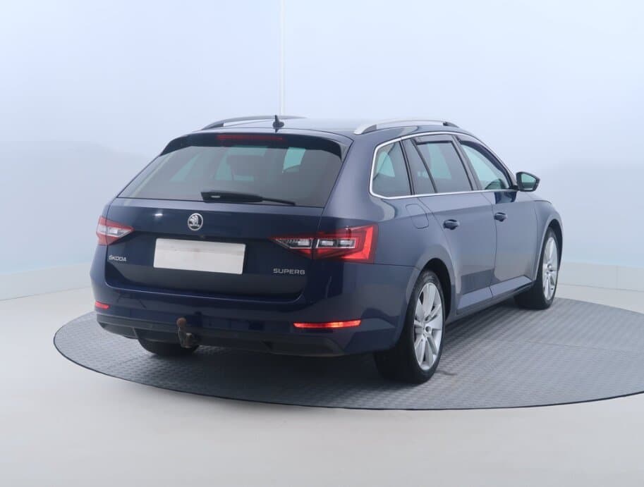 2016 Škoda SUPERB - 7