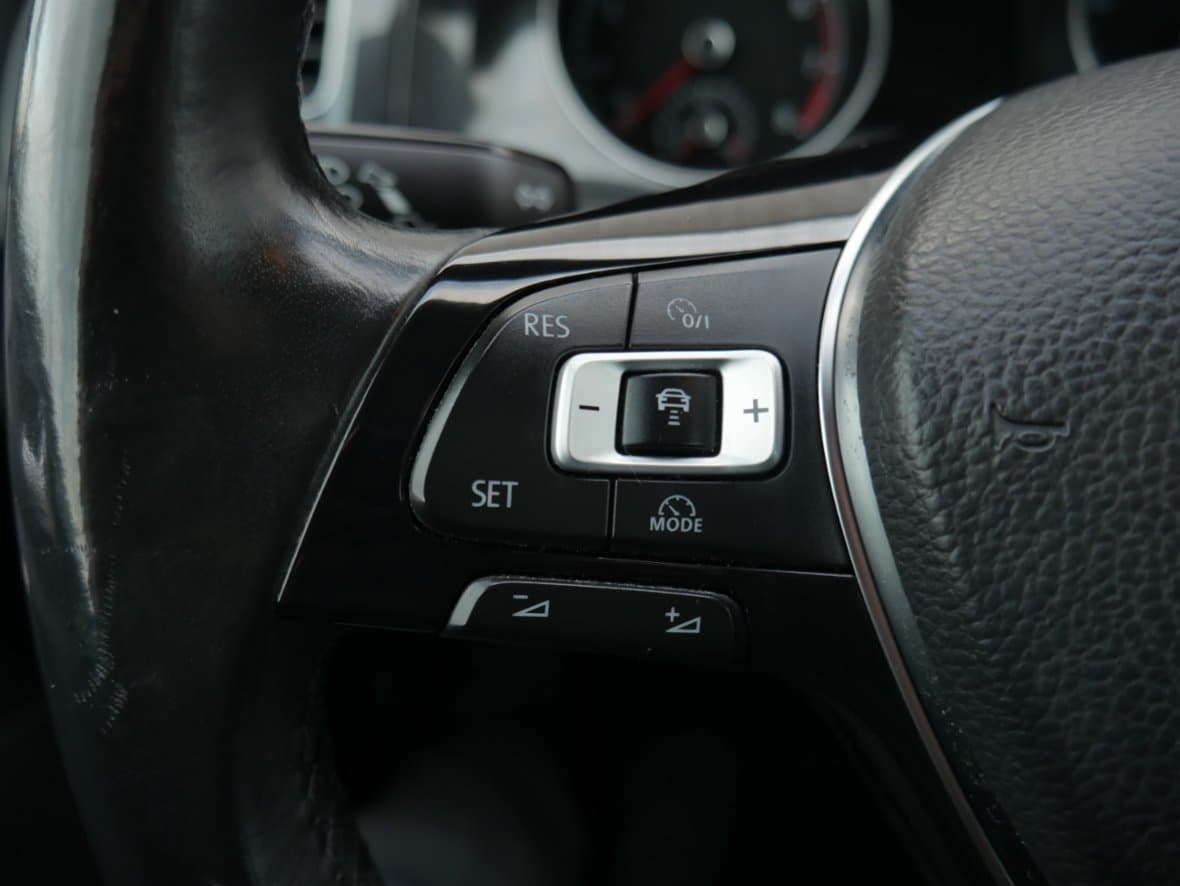 2018 Volkswagen GOLF - 12