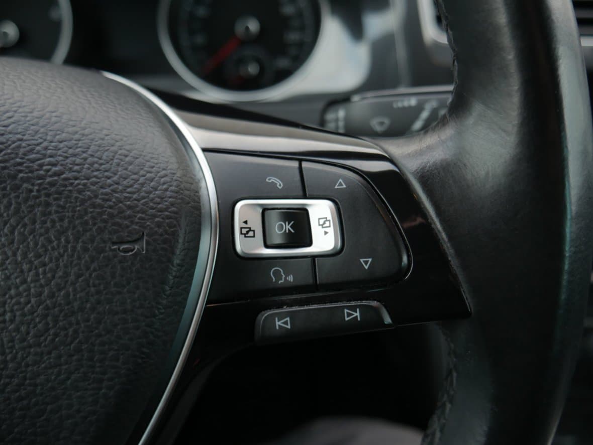 2018 Volkswagen GOLF - 13