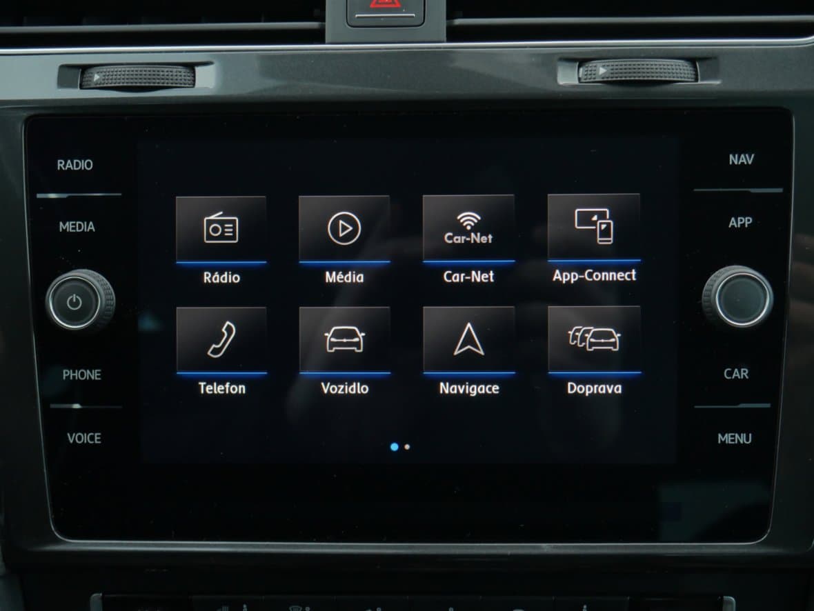 2018 Volkswagen GOLF - 17