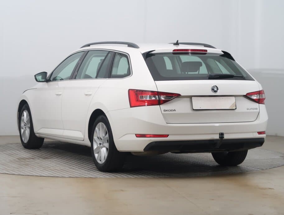 2016 Škoda SUPERB - 5