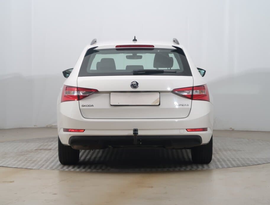 2016 Škoda SUPERB - 6