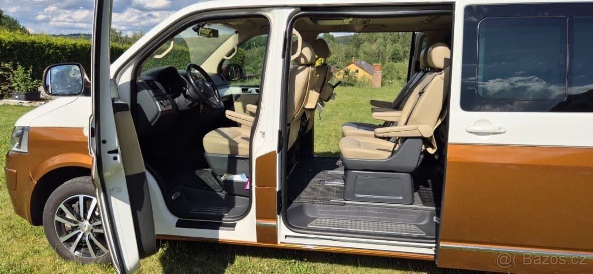 2013 Volkswagen MULTIVAN - 14