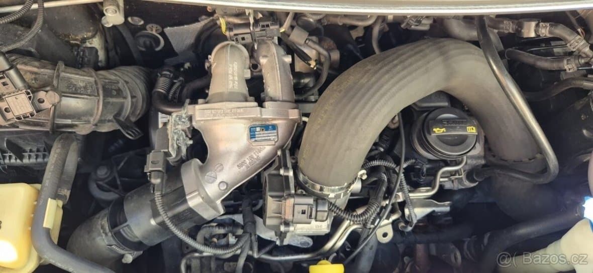 2013 Volkswagen MULTIVAN - 17
