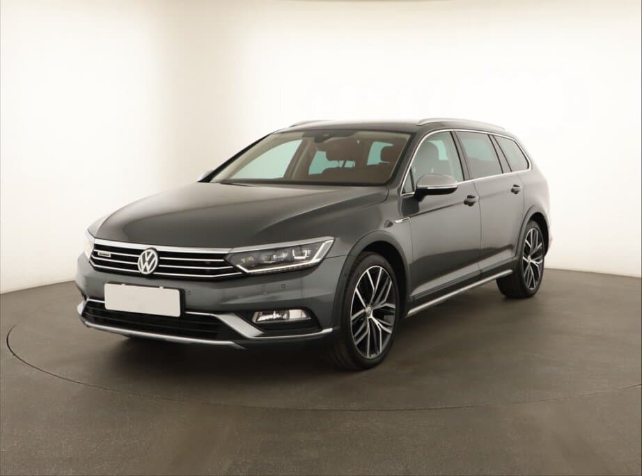 2017 Volkswagen PASSAT - 3
