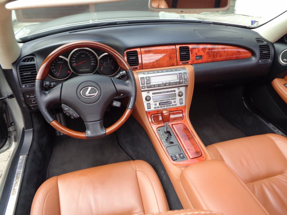 2002 Lexus SC - 9