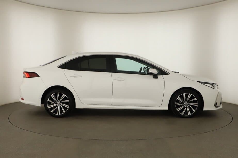2023 Toyota COROLLA - 8