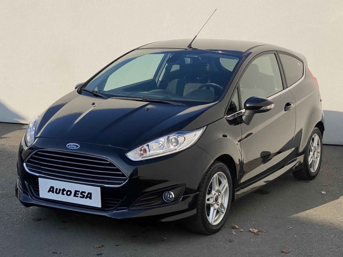 2015 Ford FIESTA - 3