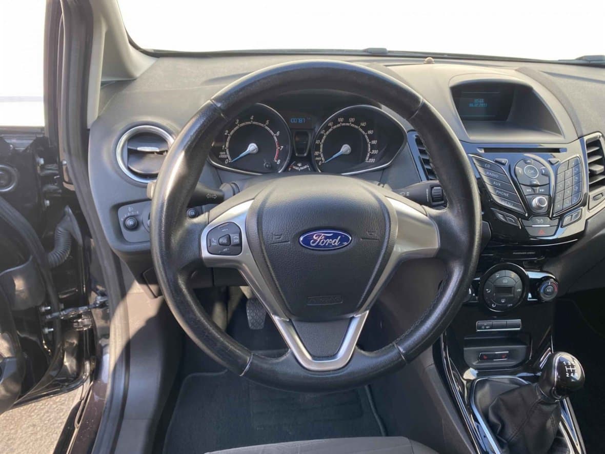 2015 Ford FIESTA - 11