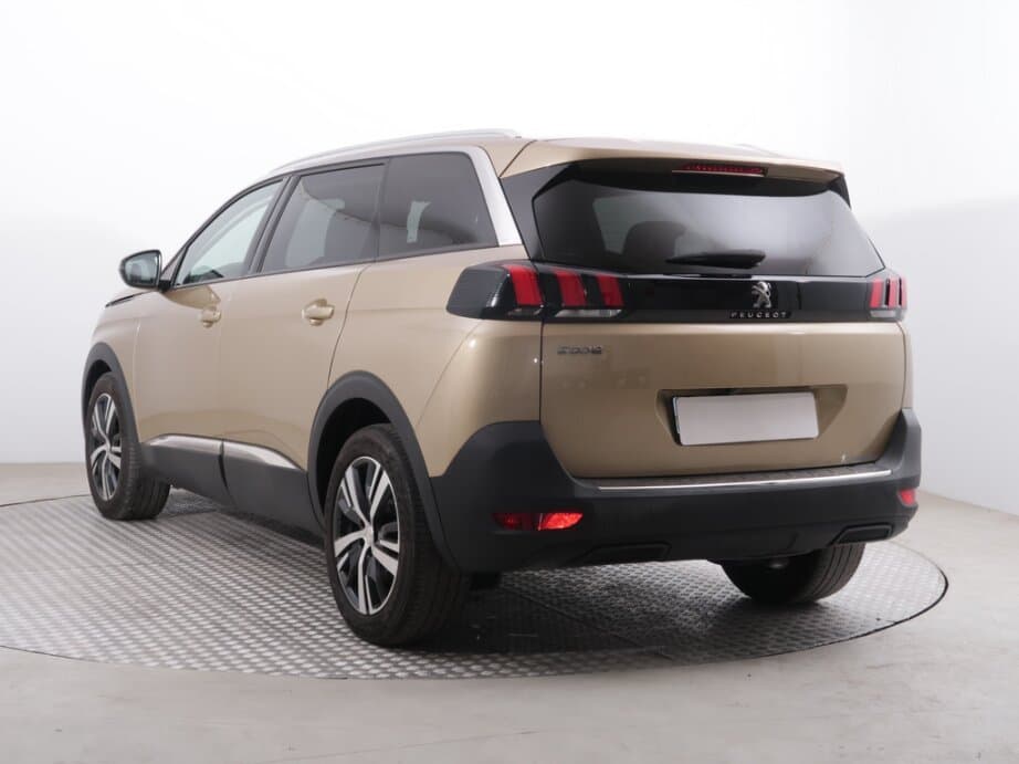 2018 Peugeot 5008 - 5