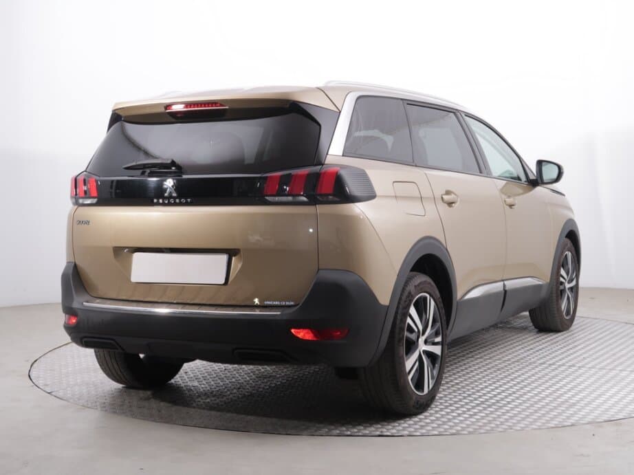 2018 Peugeot 5008 - 7