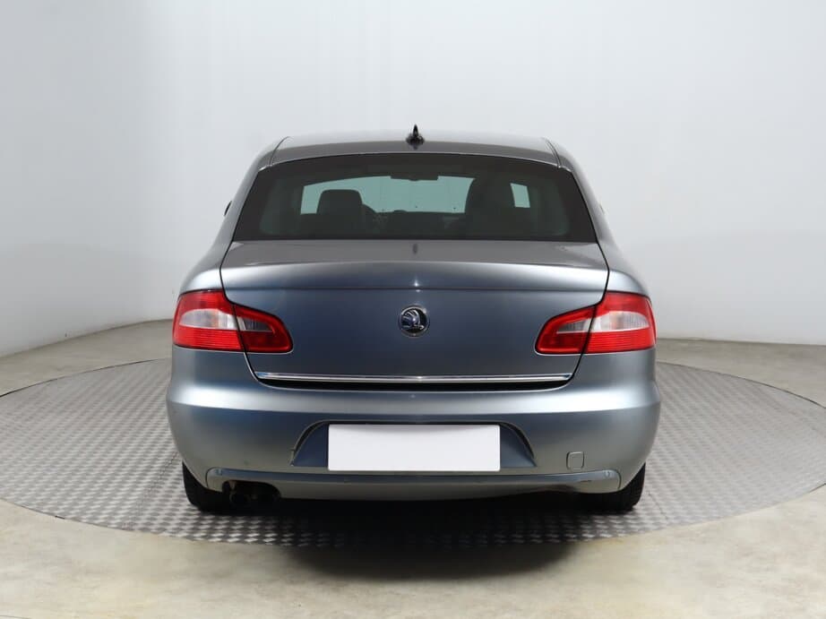 2009 Škoda SUPERB - 6