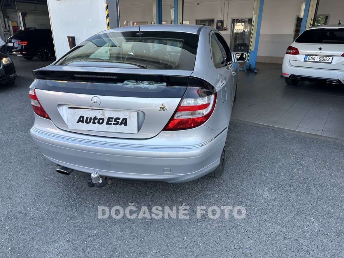 2006 Mercedes-Benz C-CLASS - 2