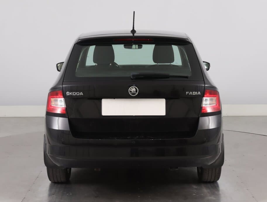 2016 Škoda FABIA - 6
