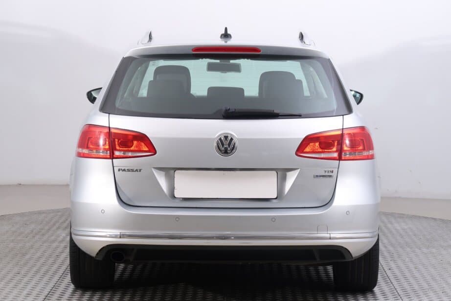 2013 Volkswagen PASSAT - 6