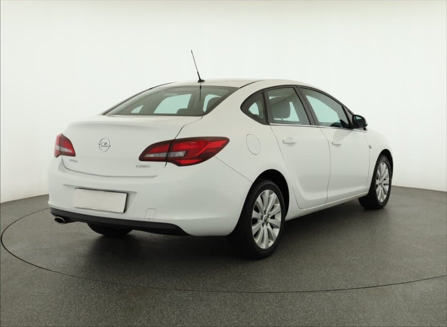 2014 Opel ASTRA - 7