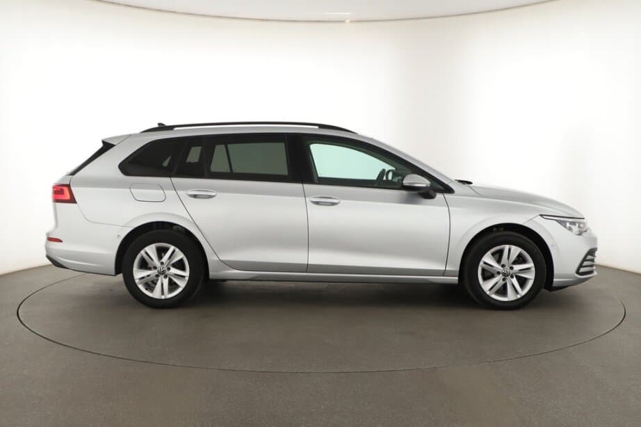 2022 Volkswagen GOLF - 8