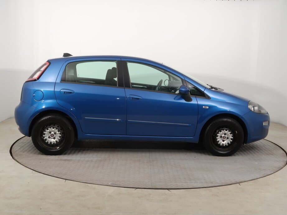 2013 Fiat PUNTO - 8