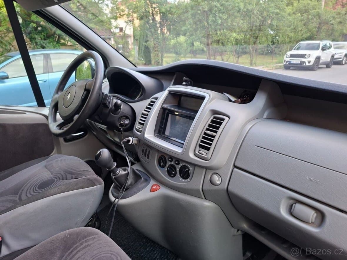 Renault TRAFIC - 5