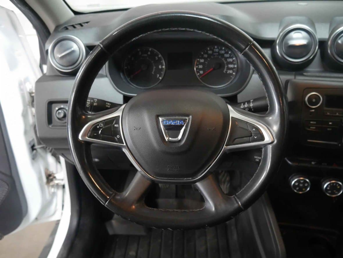 2020 Dacia DUSTER - 13