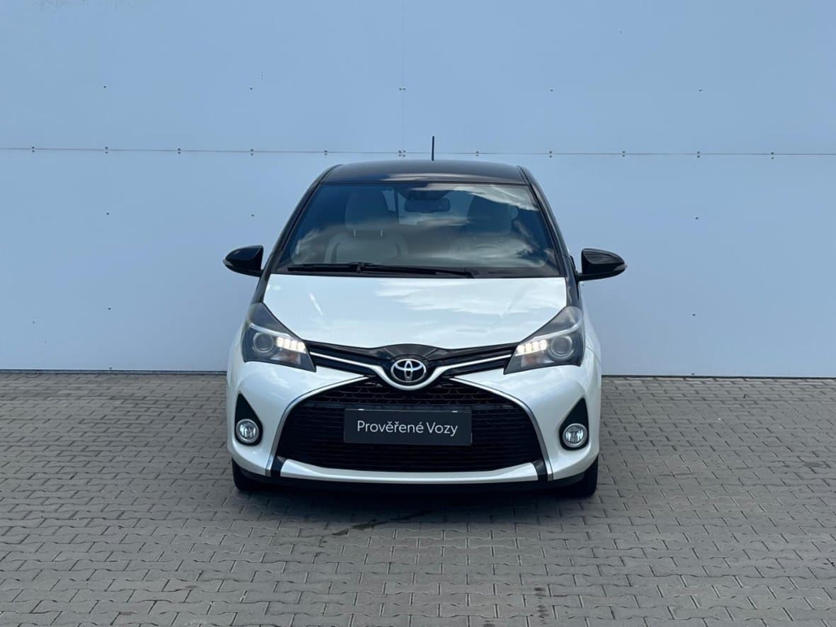 2016 Toyota YARIS - 4