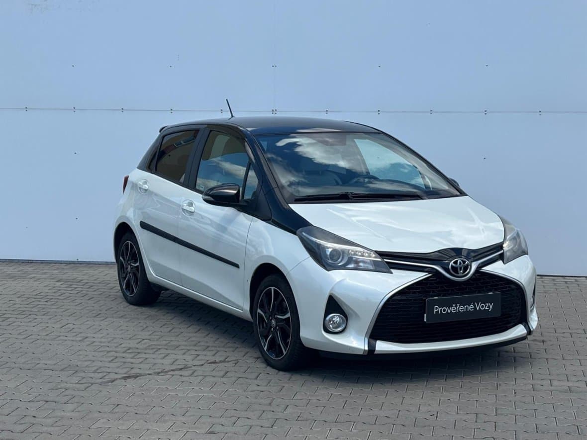 2016 Toyota YARIS - 6