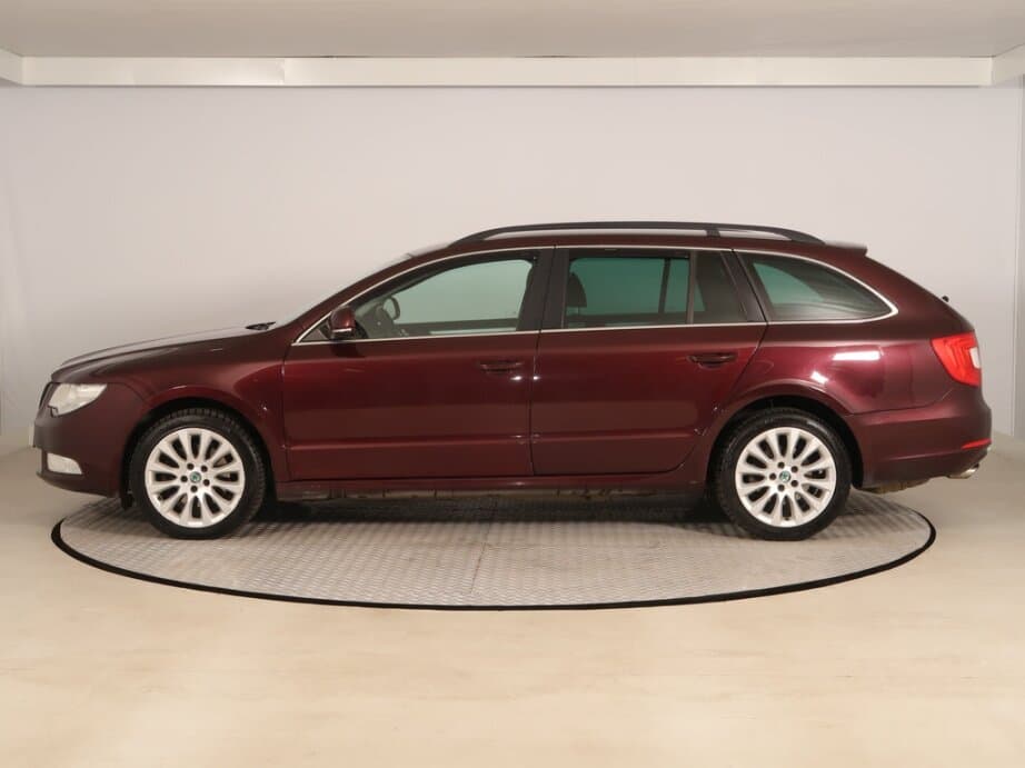 2012 Škoda SUPERB - 4