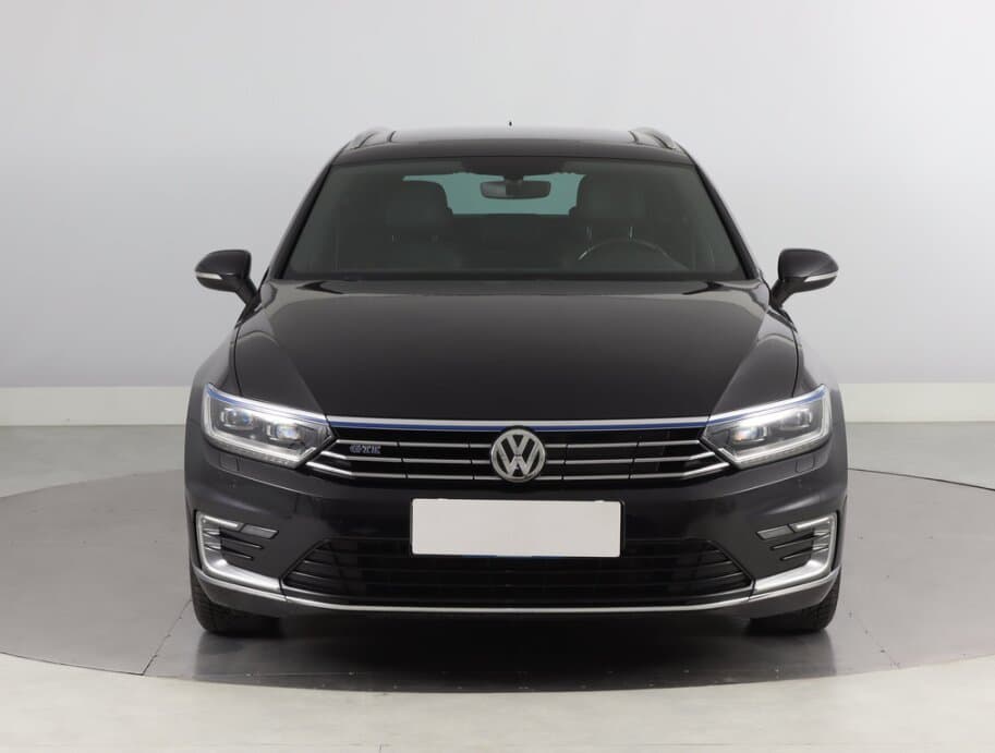 2015 Volkswagen PASSAT - 2