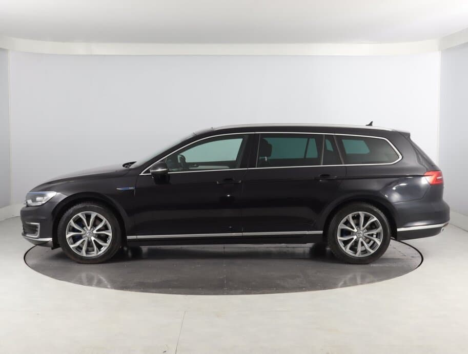 2015 Volkswagen PASSAT - 4