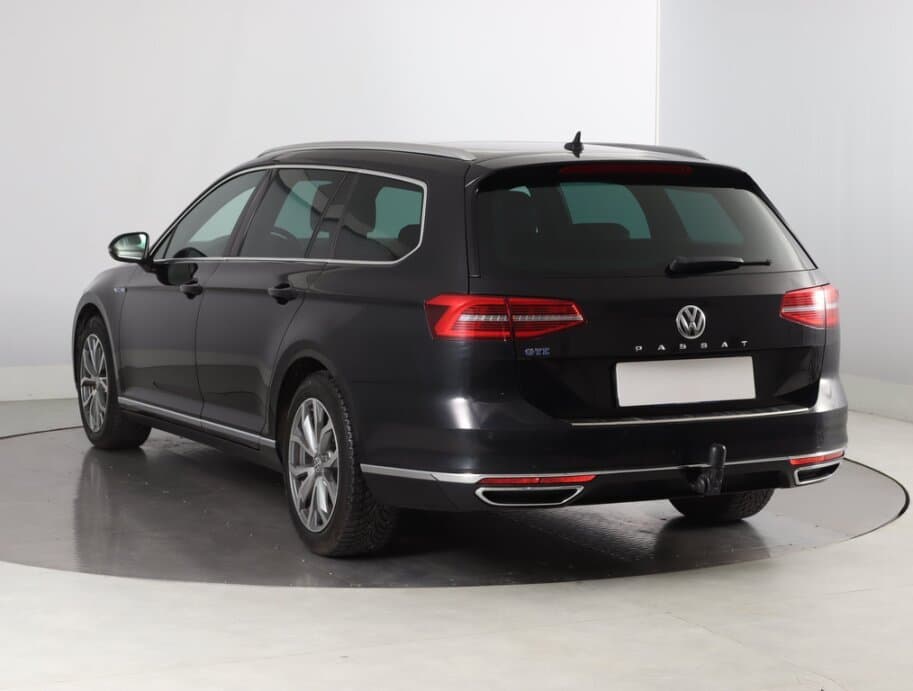 2015 Volkswagen PASSAT - 5