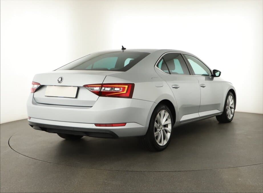 2017 Škoda SUPERB - 7