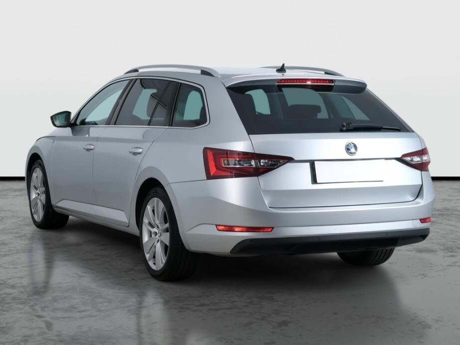 2016 Škoda SUPERB - 5