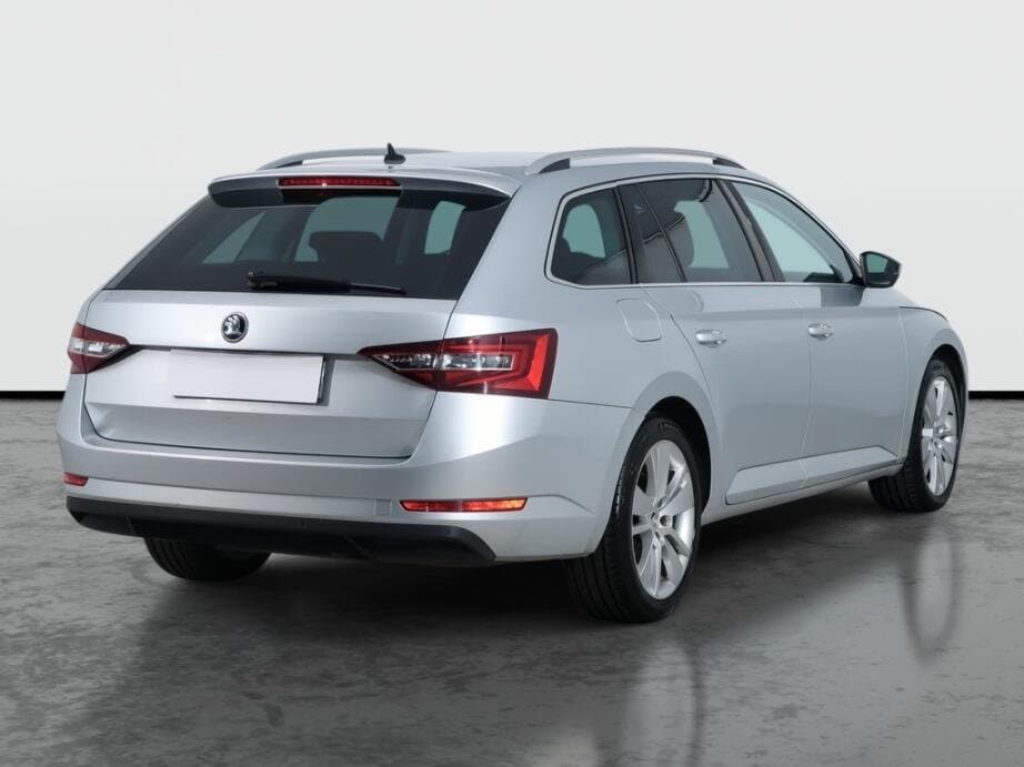 2016 Škoda SUPERB - 7