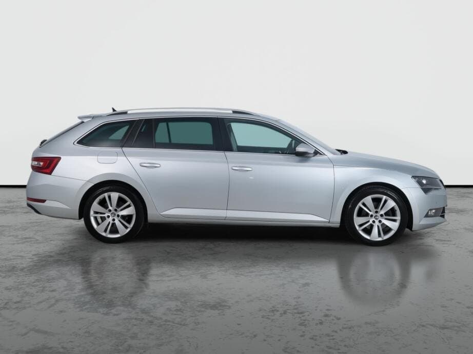 2016 Škoda SUPERB - 8