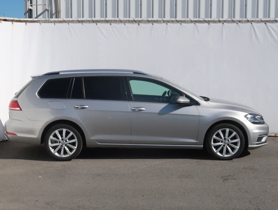 2017 Volkswagen GOLF - 8
