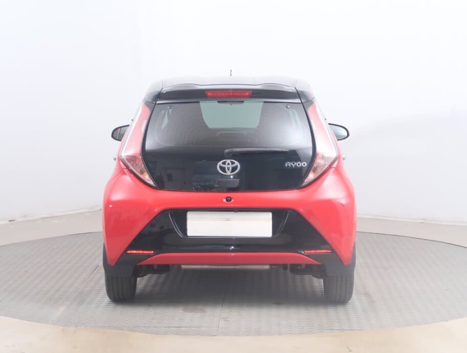 2017 Toyota AYGO - 6