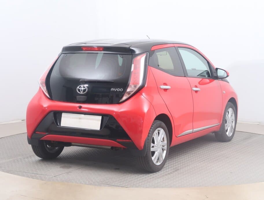 2017 Toyota AYGO - 7