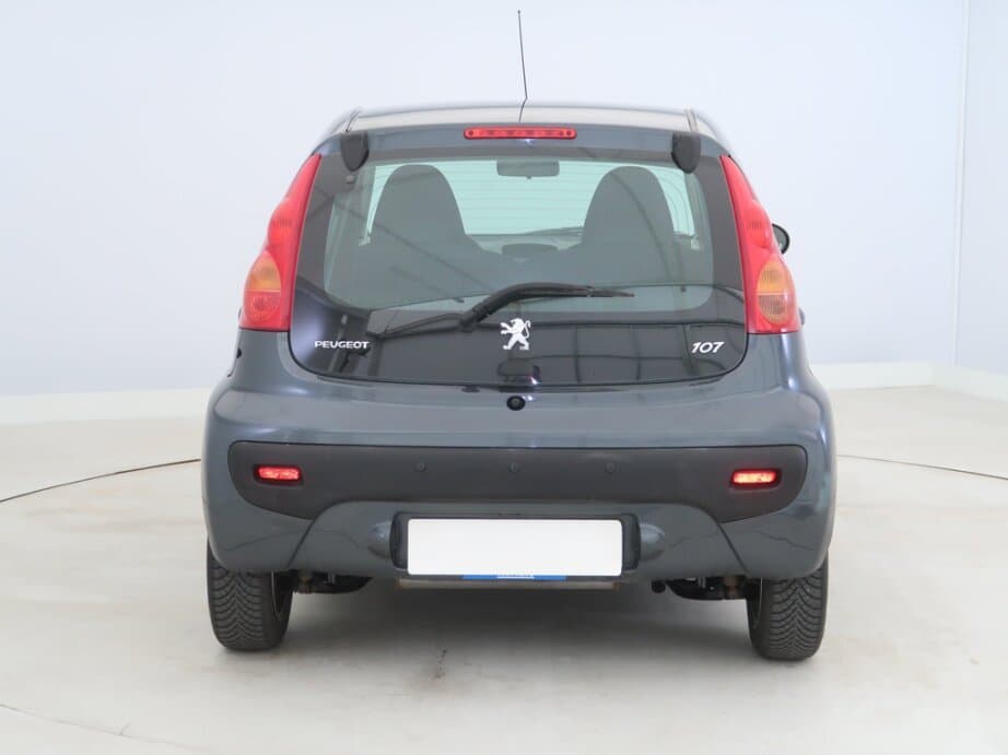 2010 Peugeot 107 - 6